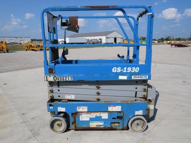 2018 Genie GS-1930