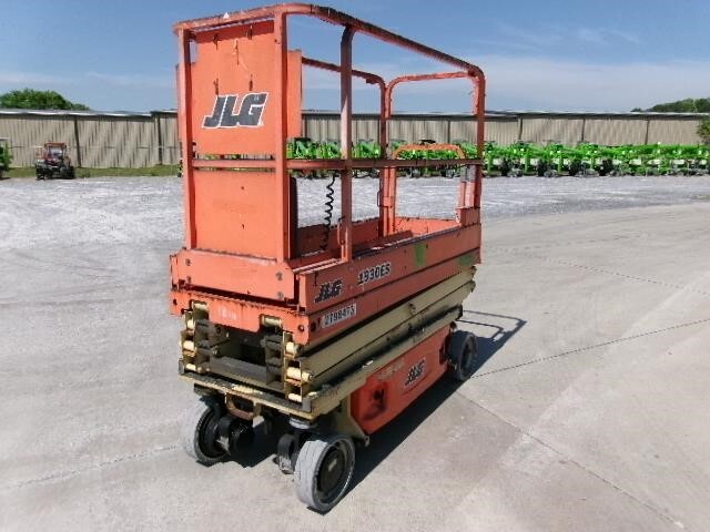 2019 JLG 1930ES