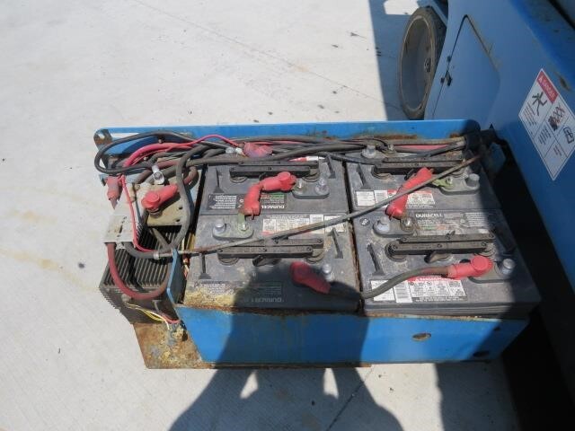 2012 Genie GS-2632-16