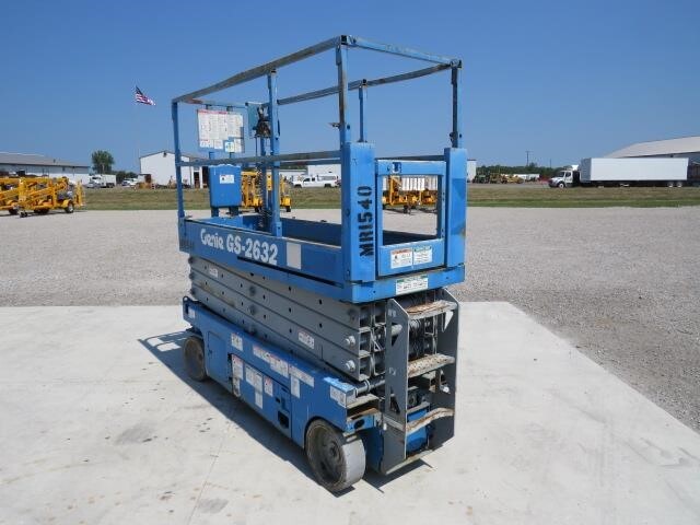 2012 Genie GS-2632-8