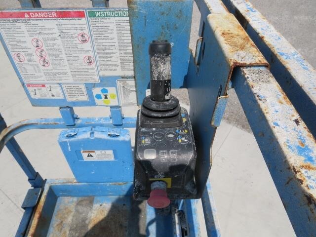2012 Genie GS-2632-10