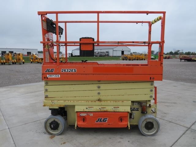 2019 JLG 2632ES