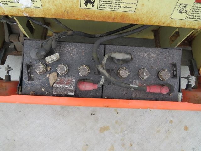 2019 JLG 2632ES-17