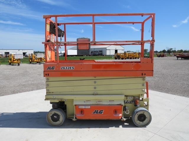 2019 JLG 2632ES