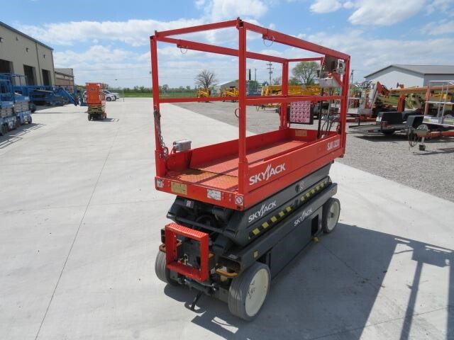 2017 Skyjack SJ-3220-6