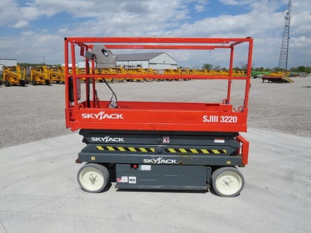 2017 Skyjack SJ-3220