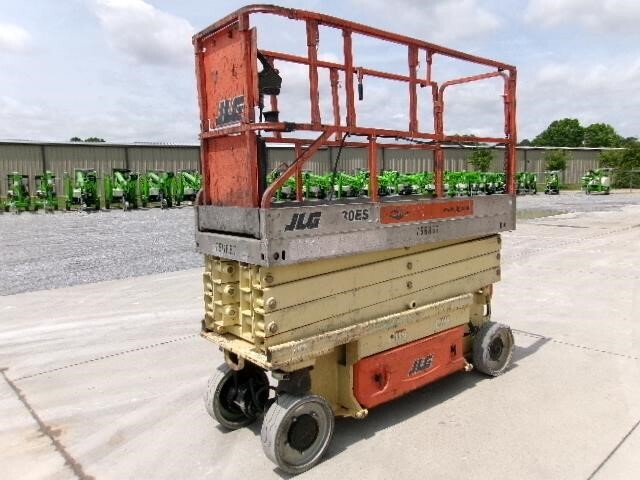 2005 JLG 2630ES