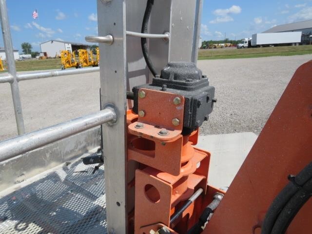 2014 JLG T350-15