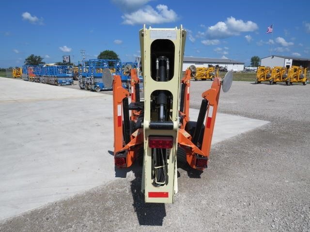 2014 JLG T350-7