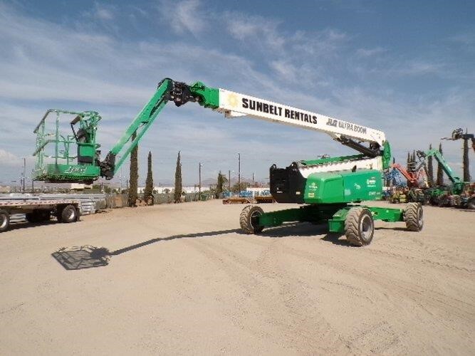 2017 JLG 1500AJP