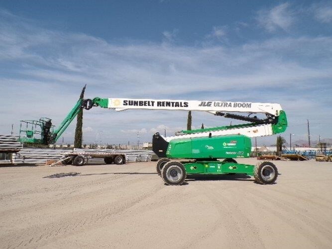 2017 JLG 1500AJP-2