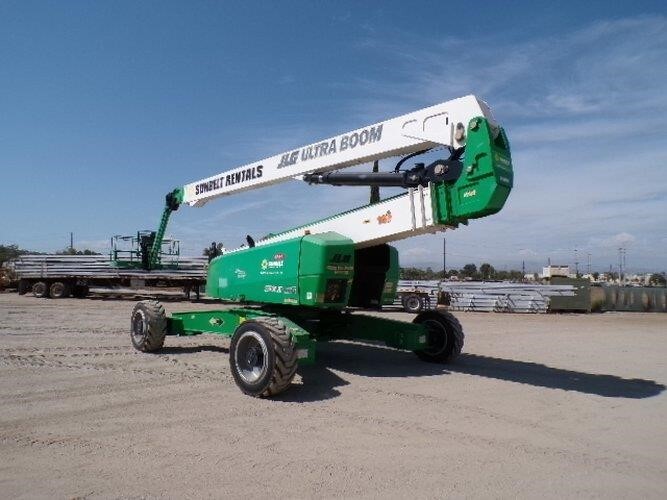 2017 JLG 1500AJP-3