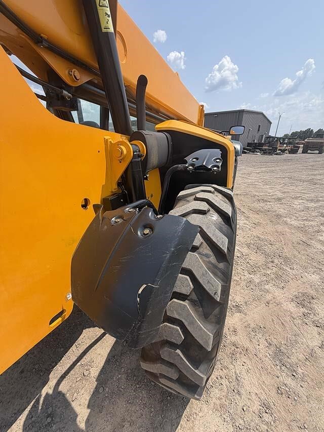 2019 JCB 509-42-26