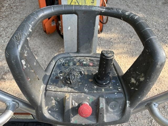 2019 JLG T500J-9