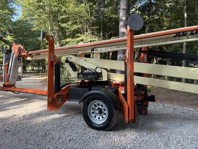 2019 JLG T500J-2