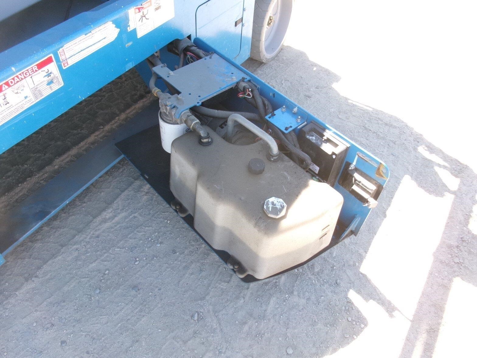 2019 Genie GS-3246-6