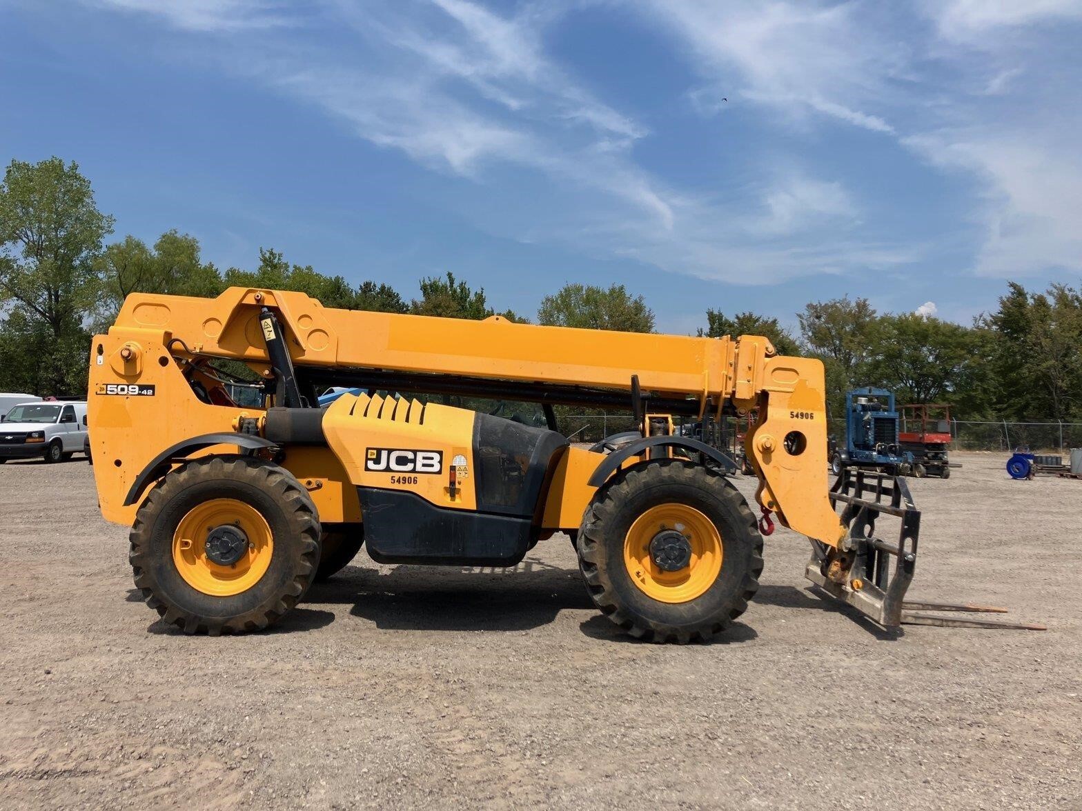 2019 JCB 509-42-3