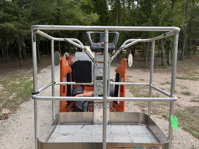 2019 JLG T350-7