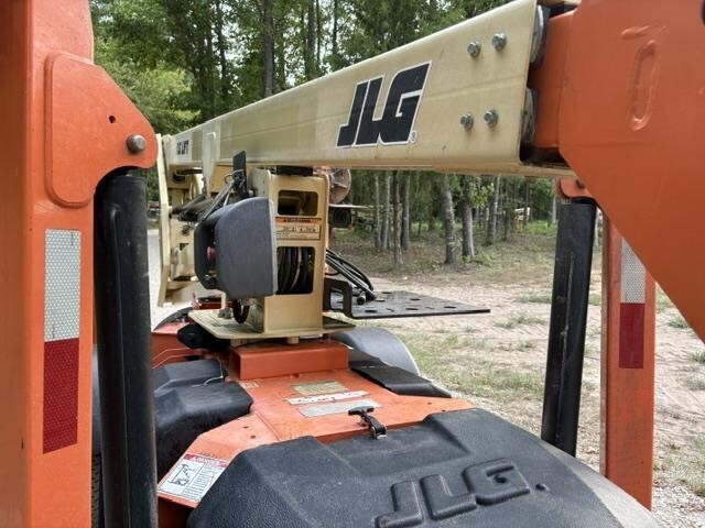 2019 JLG T350-10