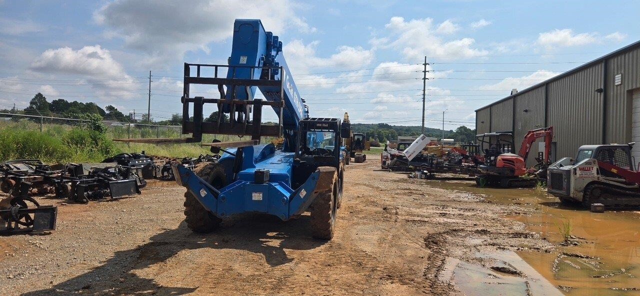 2023 Genie GTH-1056-4