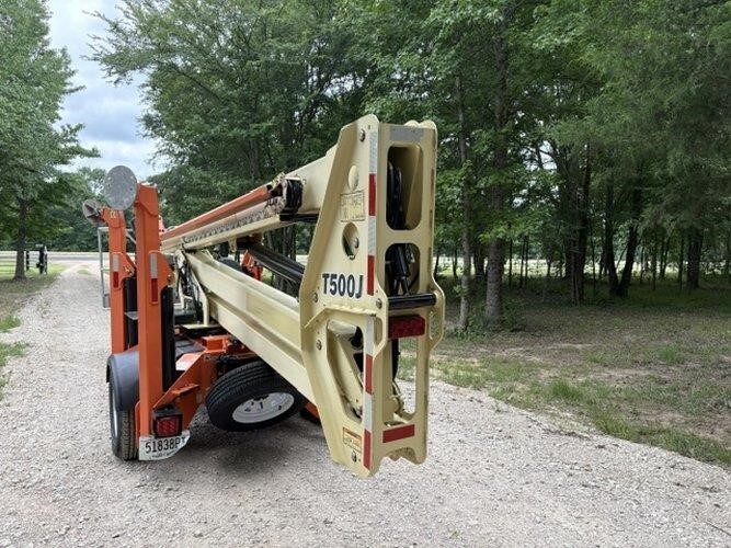 2019 JLG T500J-3