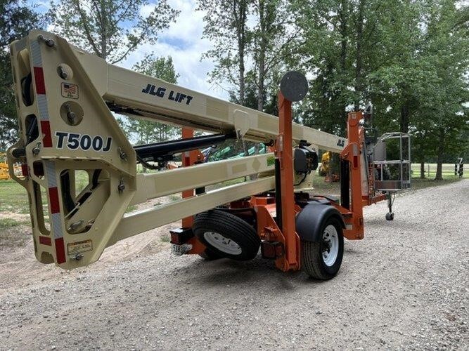 2019 JLG T500J-4