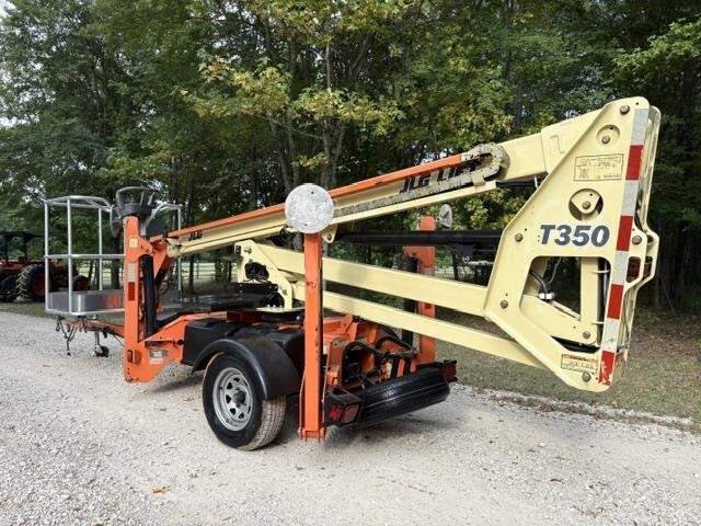 2019 JLG T350-8