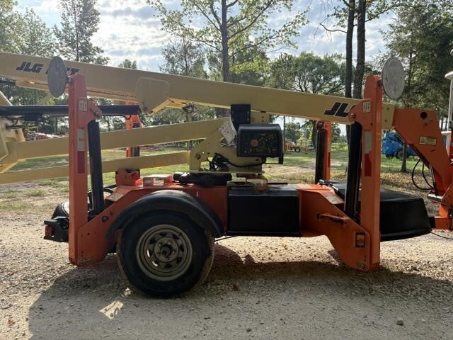 2019 JLG T350-4