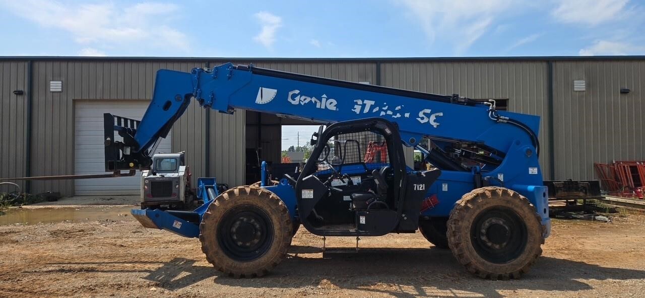 2023 Genie GTH-1056
