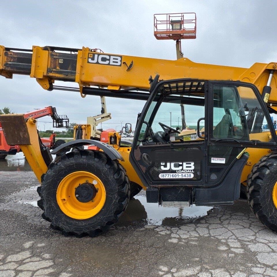 2017 JCB 510-56