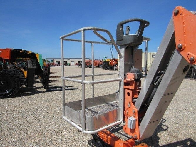2019 JLG T500J-13
