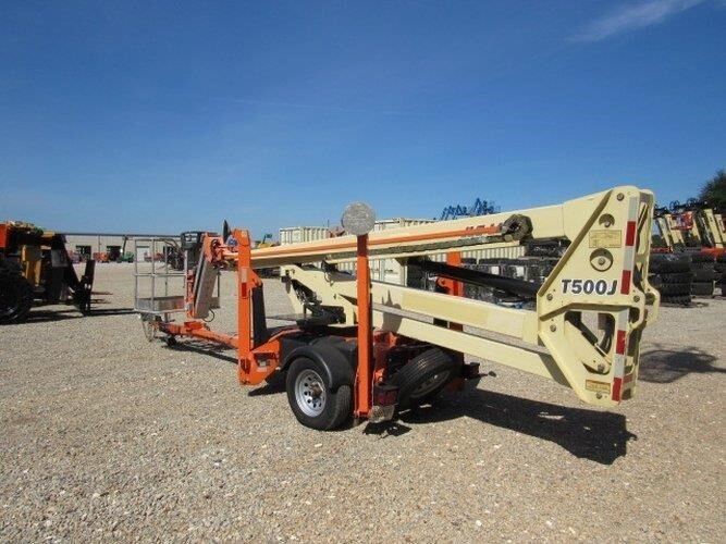 2019 JLG T500J-8