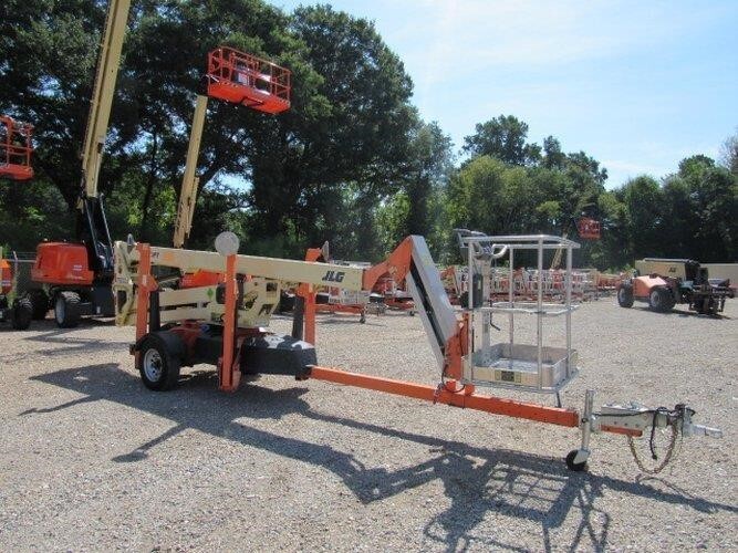 2019 JLG T500J-4
