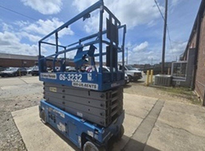 2018 Genie GS-3232-5
