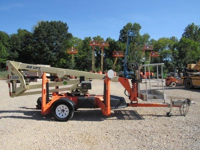 2019 JLG T350-5