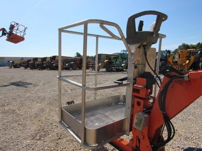 2019 JLG T350-13