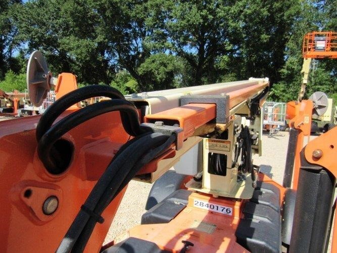 2019 JLG T350-14