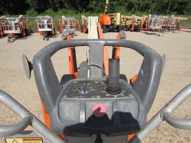 2019 JLG T350-11