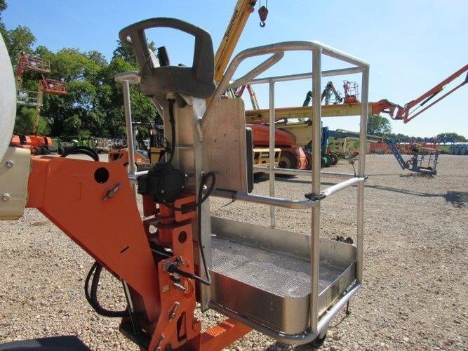 2019 JLG T350-12