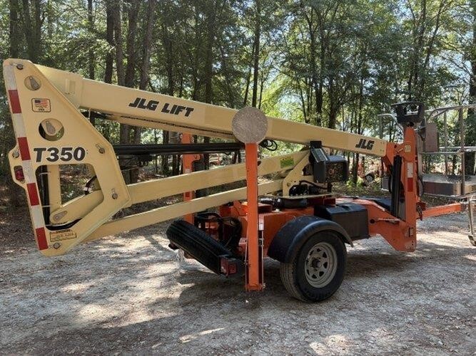 2019 JLG T350