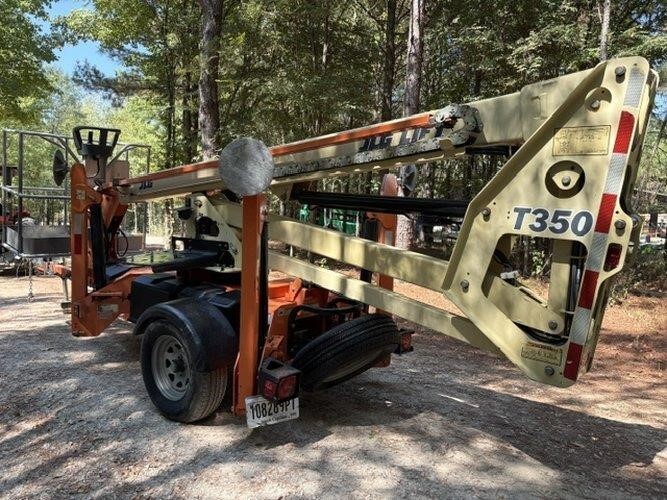 2019 JLG T350-7