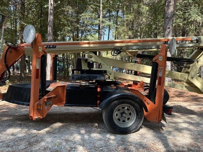 2019 JLG T350-6