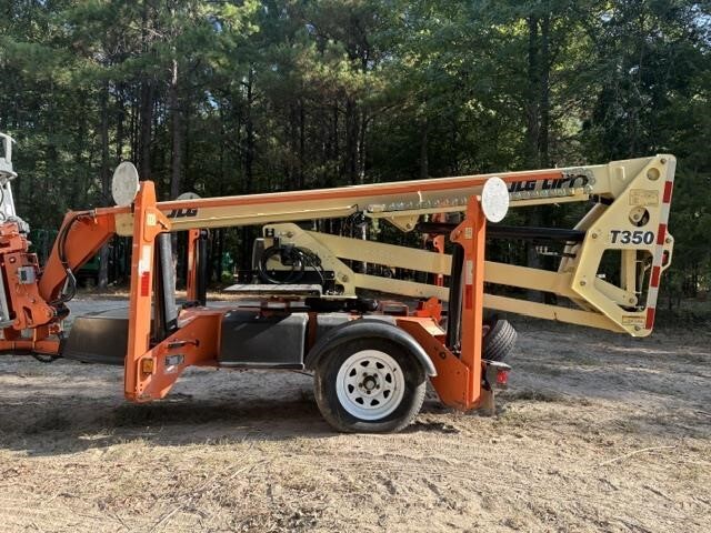 2019 JLG T350