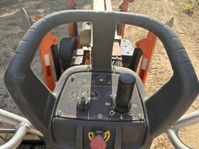 2019 JLG T350-9