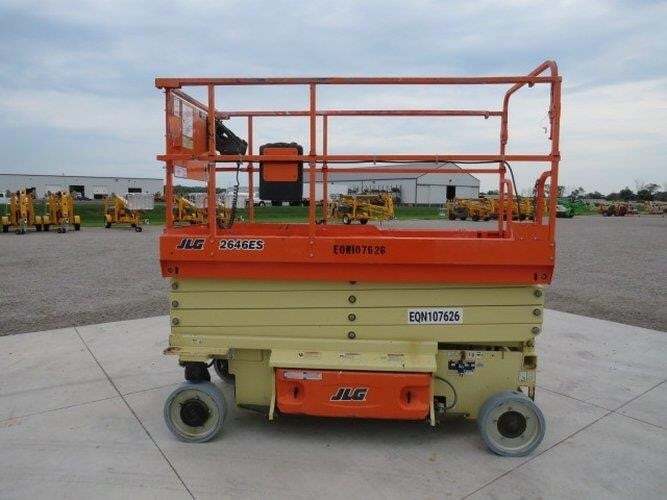 2018 JLG 2646ES
