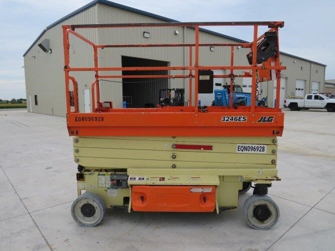 2018 JLG 3246E2-5