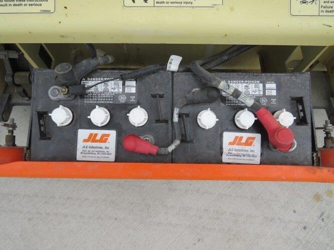 2018 JLG 3246E2-17