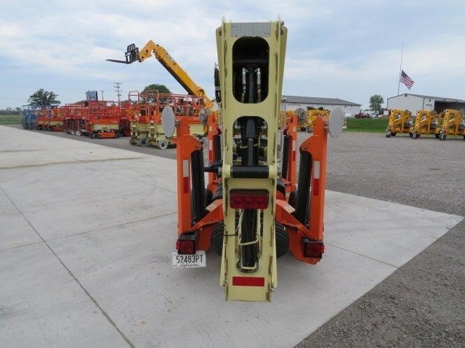 2019 JLG T350-7
