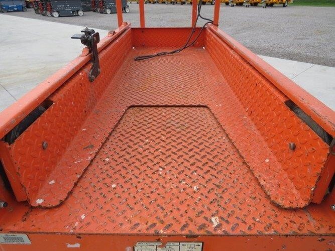 2020 JLG 1932R-11