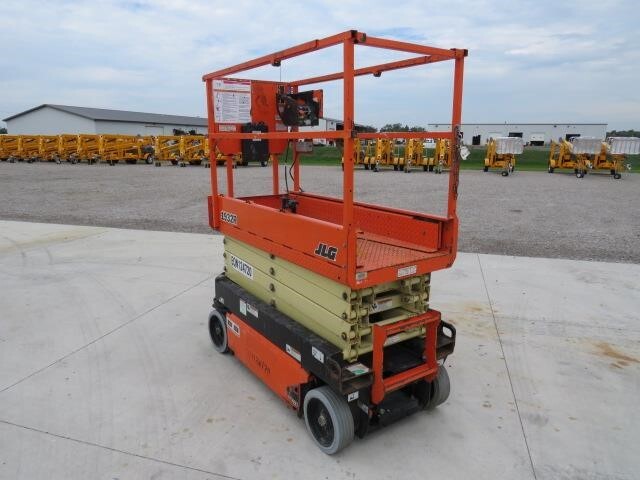 2020 JLG 1932R-8